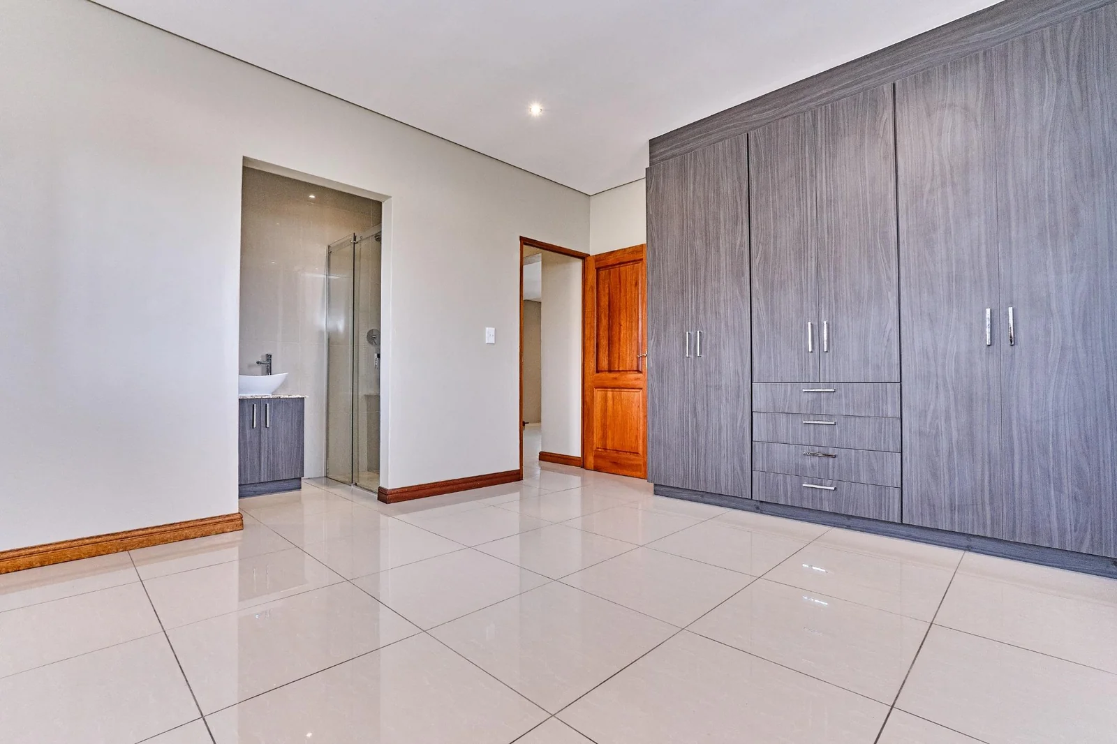 House for Rent in Avianto Estate