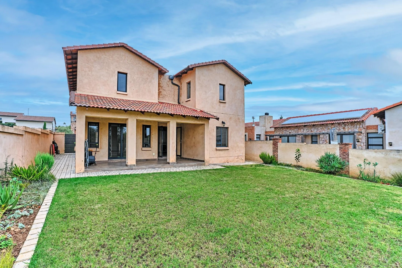 House for Rent in Avianto Estate