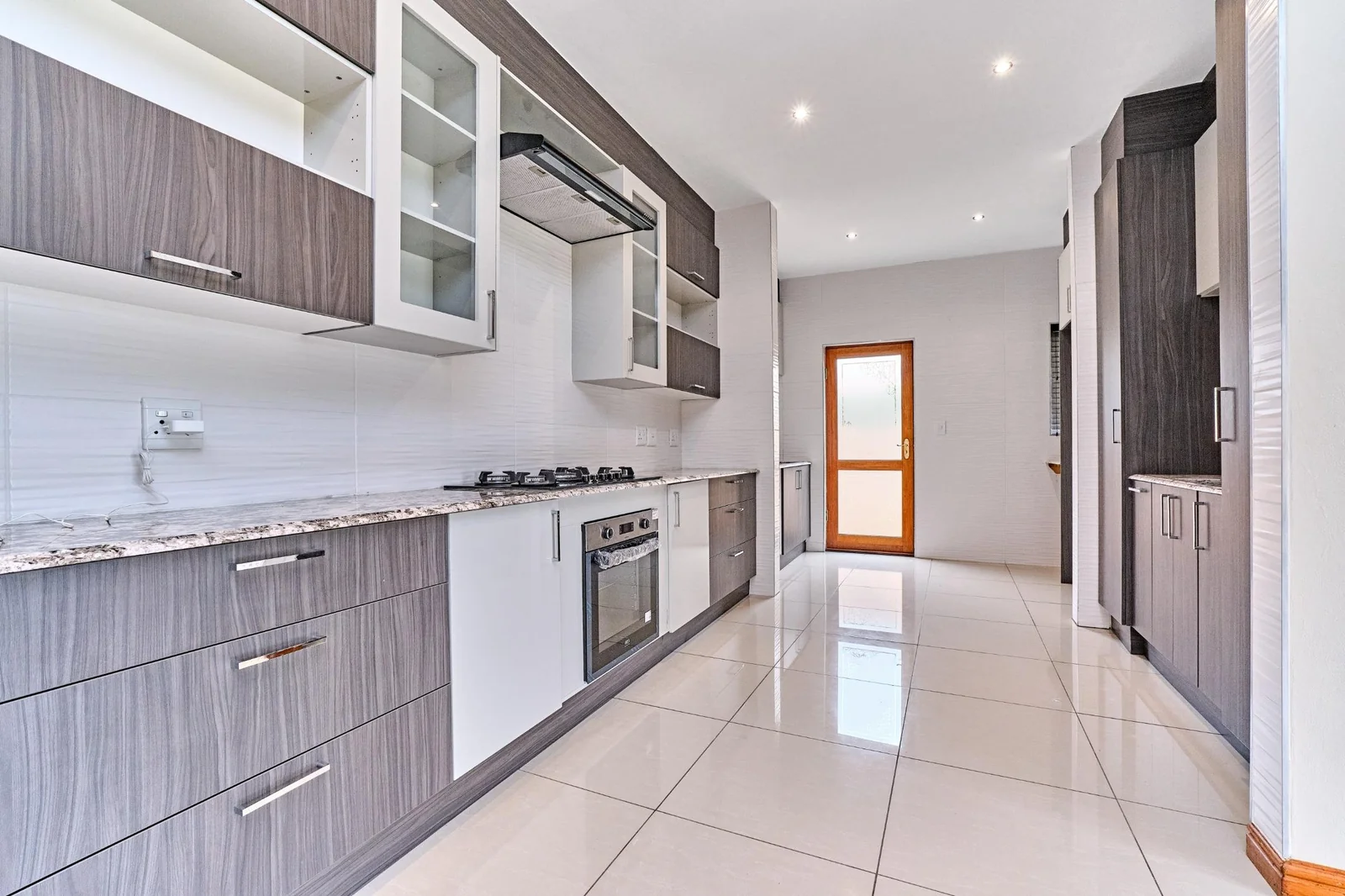 House for Rent in Avianto Estate