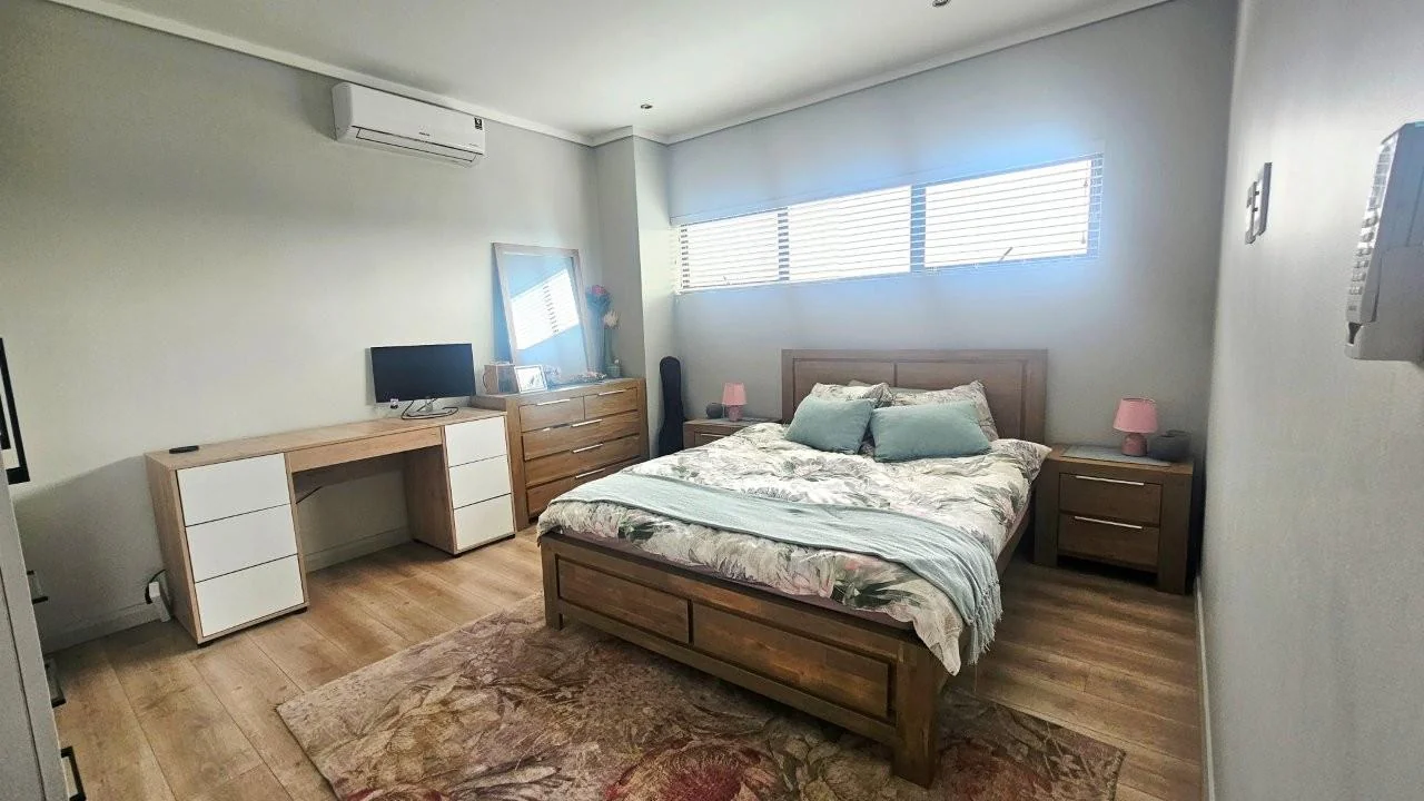 LUXURY 3 bedroom  ACCOMMODATION  – ASCEND TO MIDSTREAM