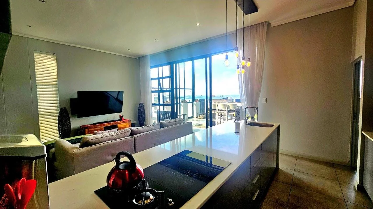 LUXURY 3 bedroom  ACCOMMODATION  – ASCEND TO MIDSTREAM