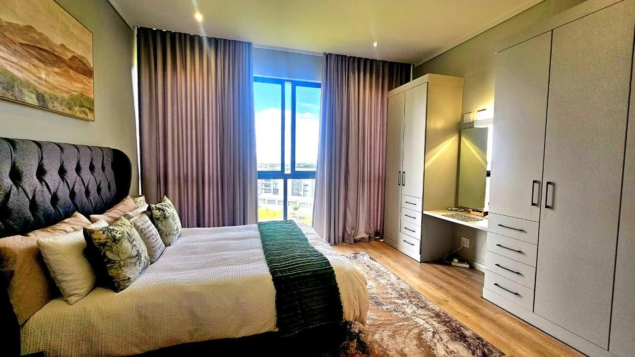 LUXURY 3 bedroom  ACCOMMODATION  – ASCEND TO MIDSTREAM