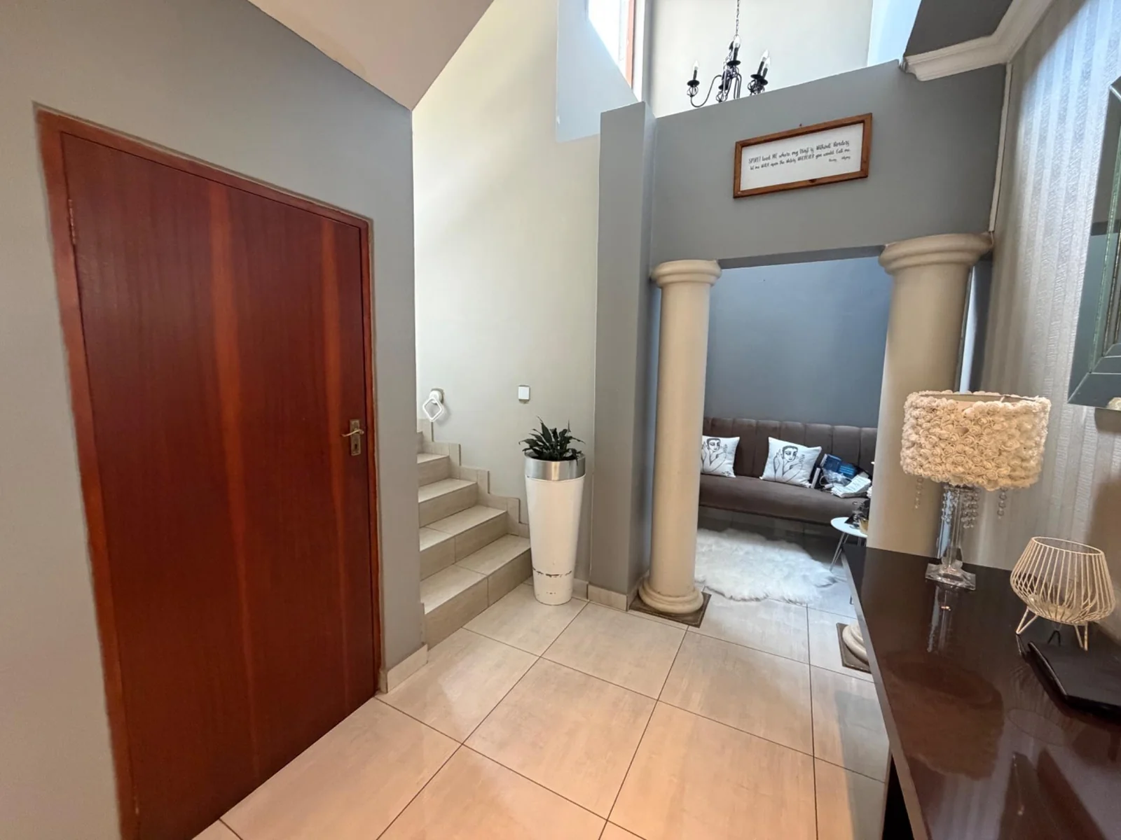 NEW LISTING ..... INSIDE POPULAR SECURITY ESTATE!