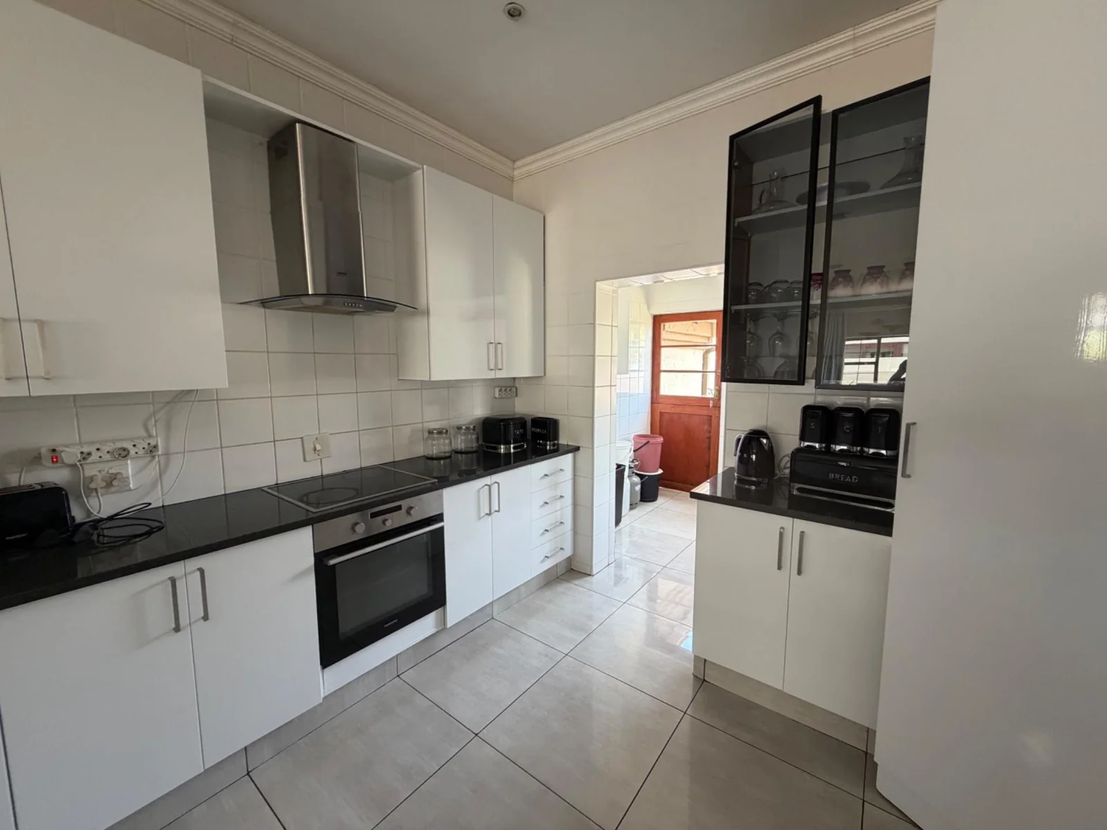 NEW LISTING ..... INSIDE POPULAR SECURITY ESTATE!