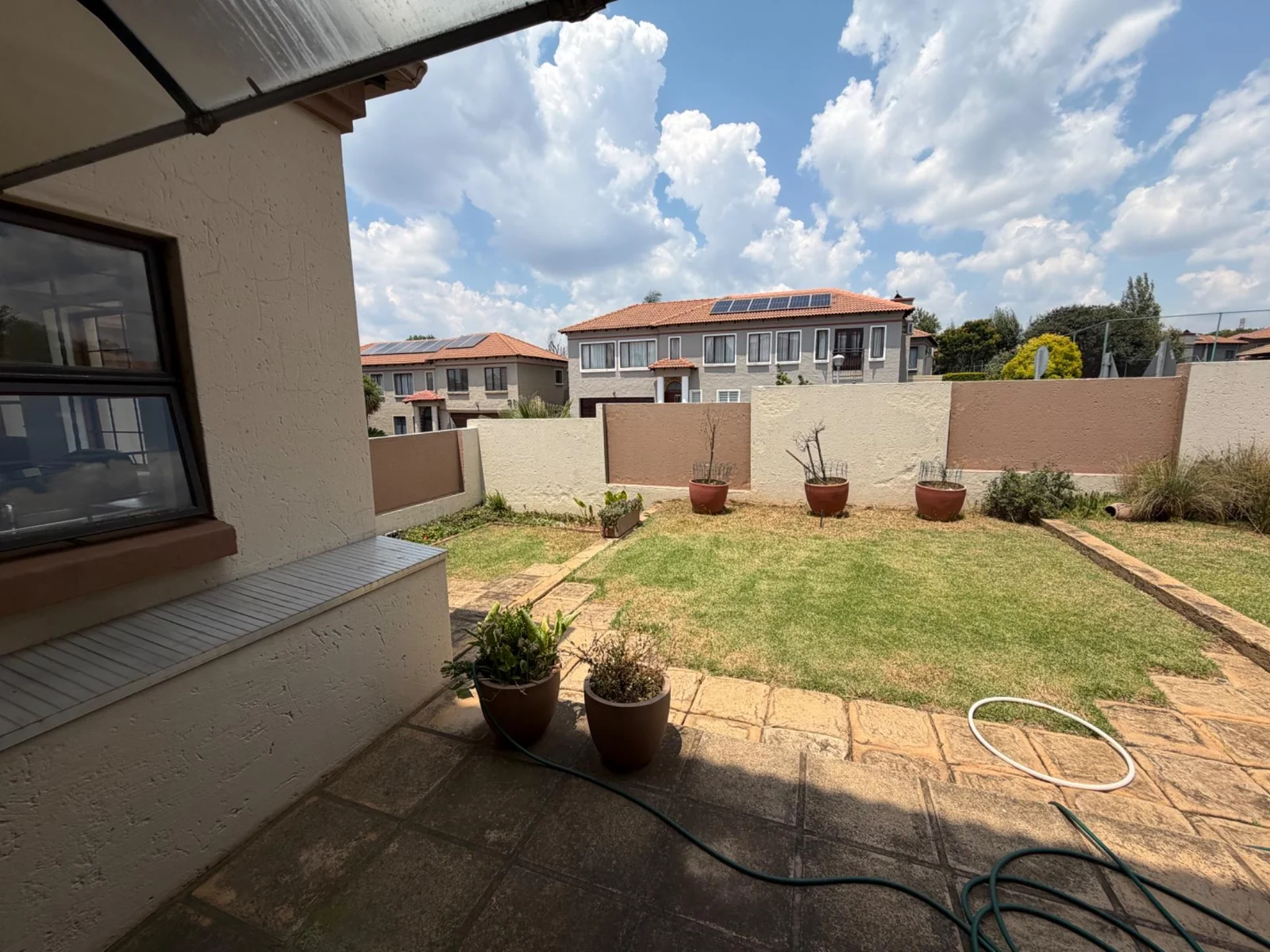 NEW LISTING ..... INSIDE POPULAR SECURITY ESTATE!