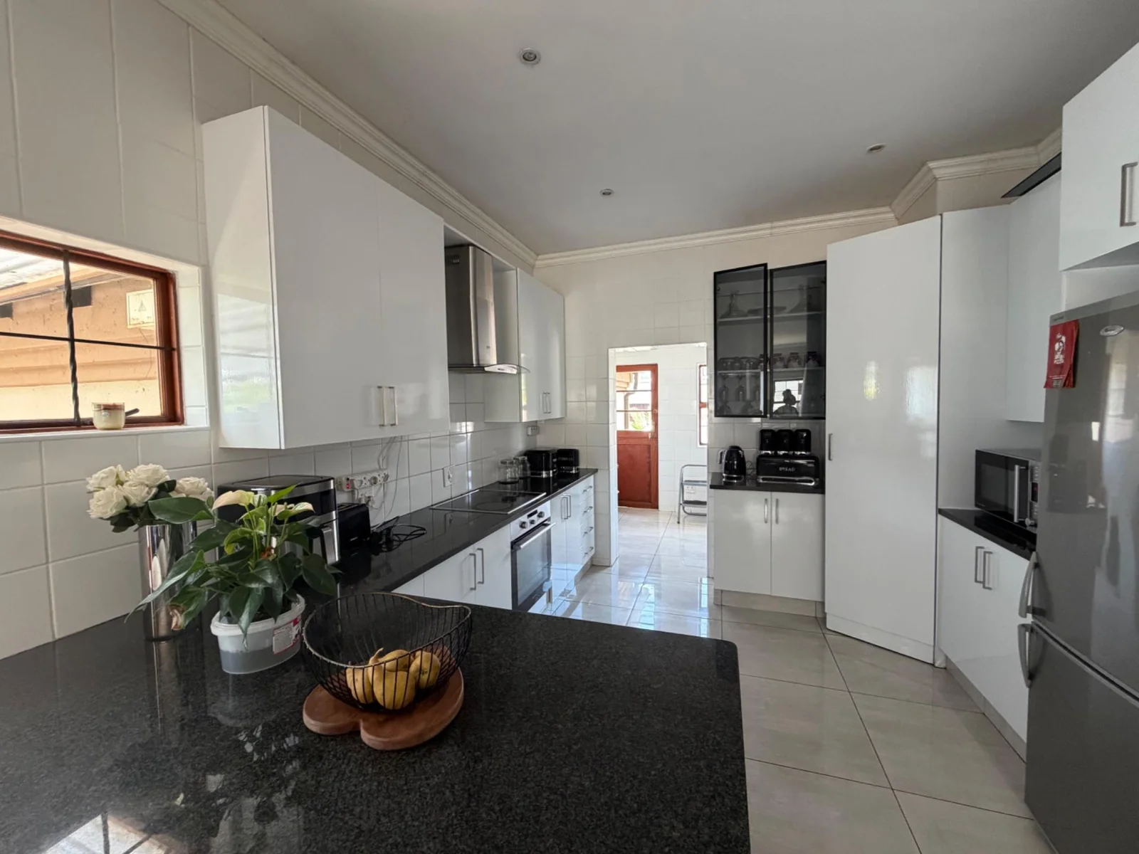 NEW LISTING ..... INSIDE POPULAR SECURITY ESTATE!