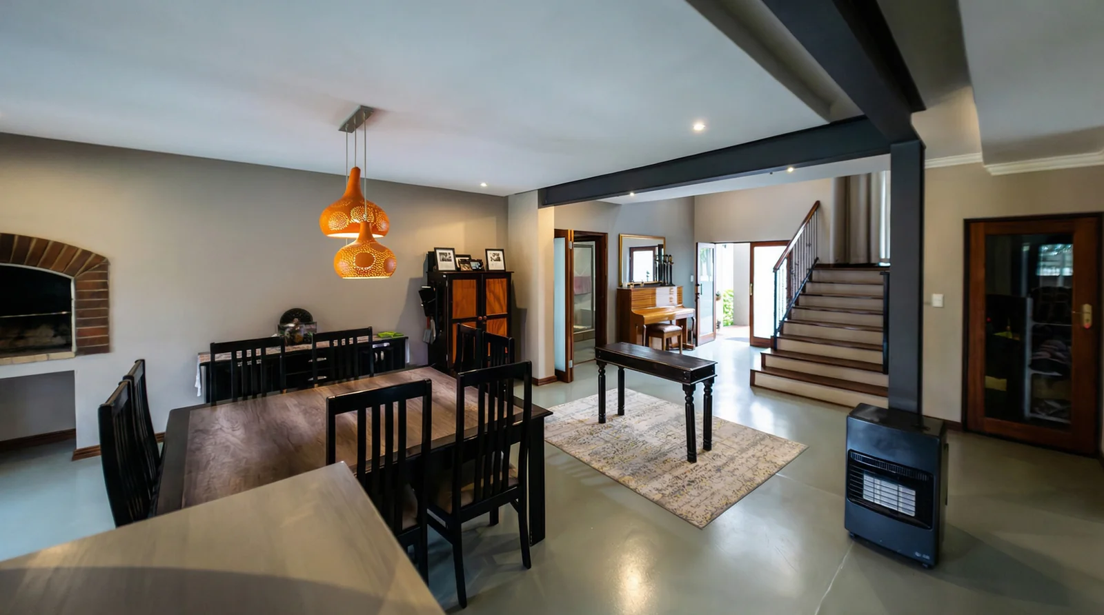 GENEROUS CLASSIC FAMILY HOME – SOLE AND EXCLUSIVE MANDATE