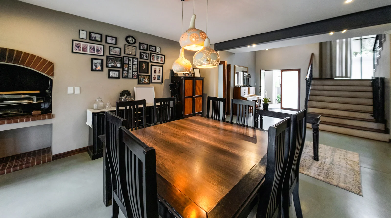 GENEROUS CLASSIC FAMILY HOME – SOLE AND EXCLUSIVE MANDATE