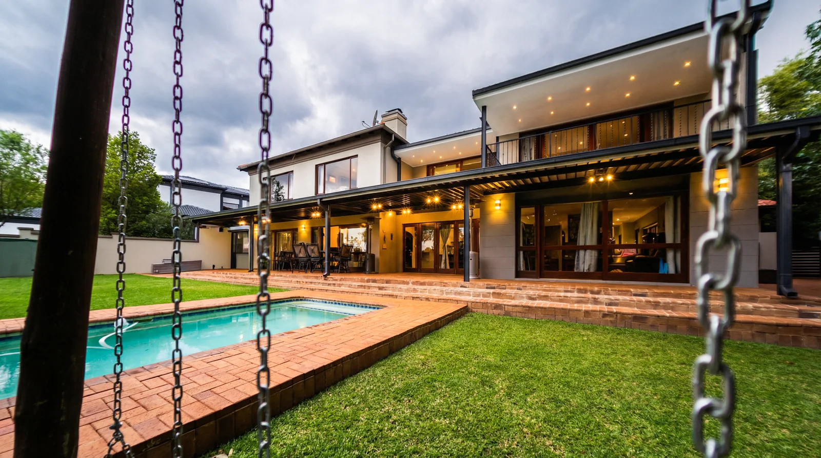 GENEROUS CLASSIC FAMILY HOME – SOLE AND EXCLUSIVE MANDATE