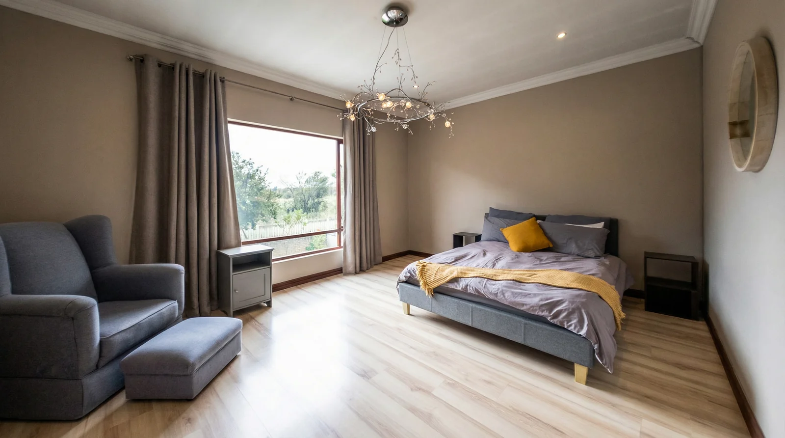 GENEROUS CLASSIC FAMILY HOME – SOLE AND EXCLUSIVE MANDATE