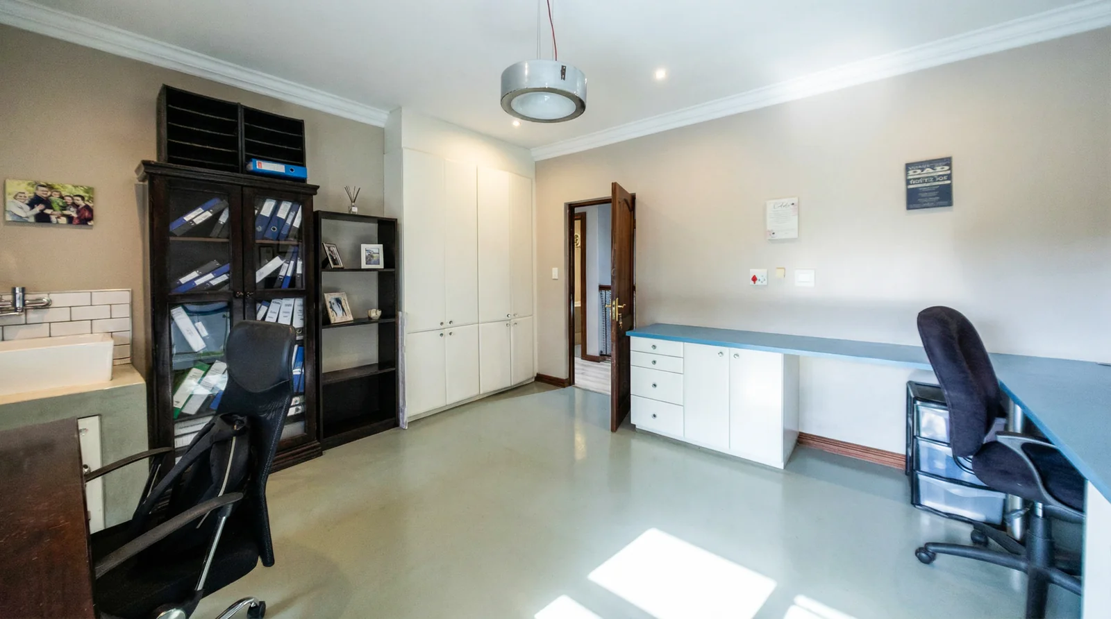 GENEROUS CLASSIC FAMILY HOME – SOLE AND EXCLUSIVE MANDATE