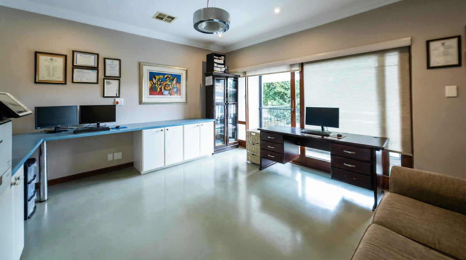 GENEROUS CLASSIC FAMILY HOME – SOLE AND EXCLUSIVE MANDATE