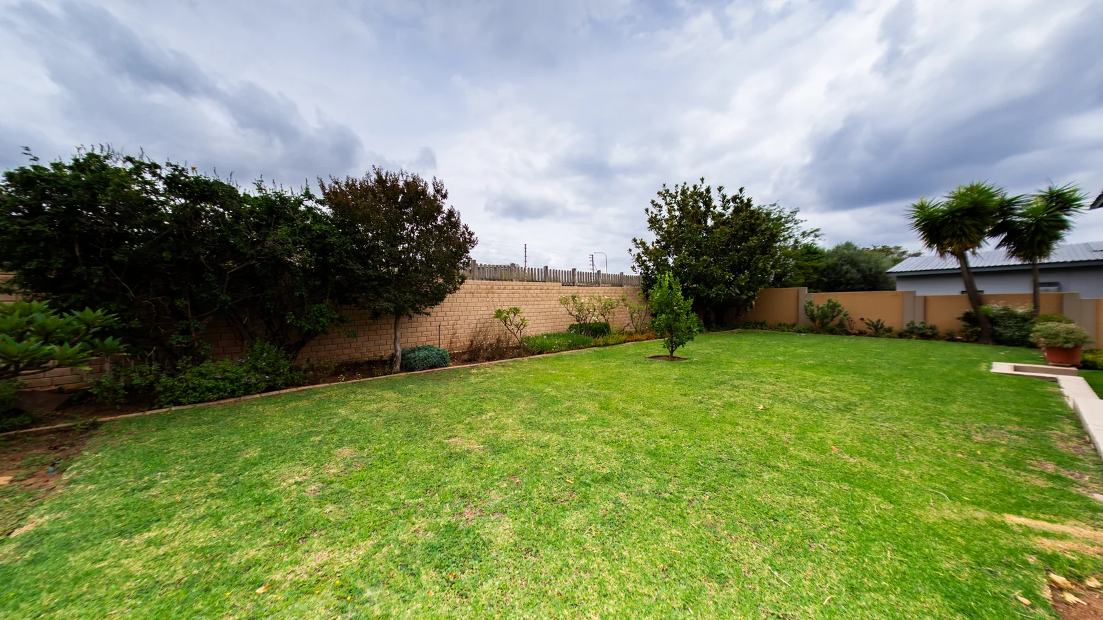 PERFECT MIDLANDS FREESTANDING STARTER HOME