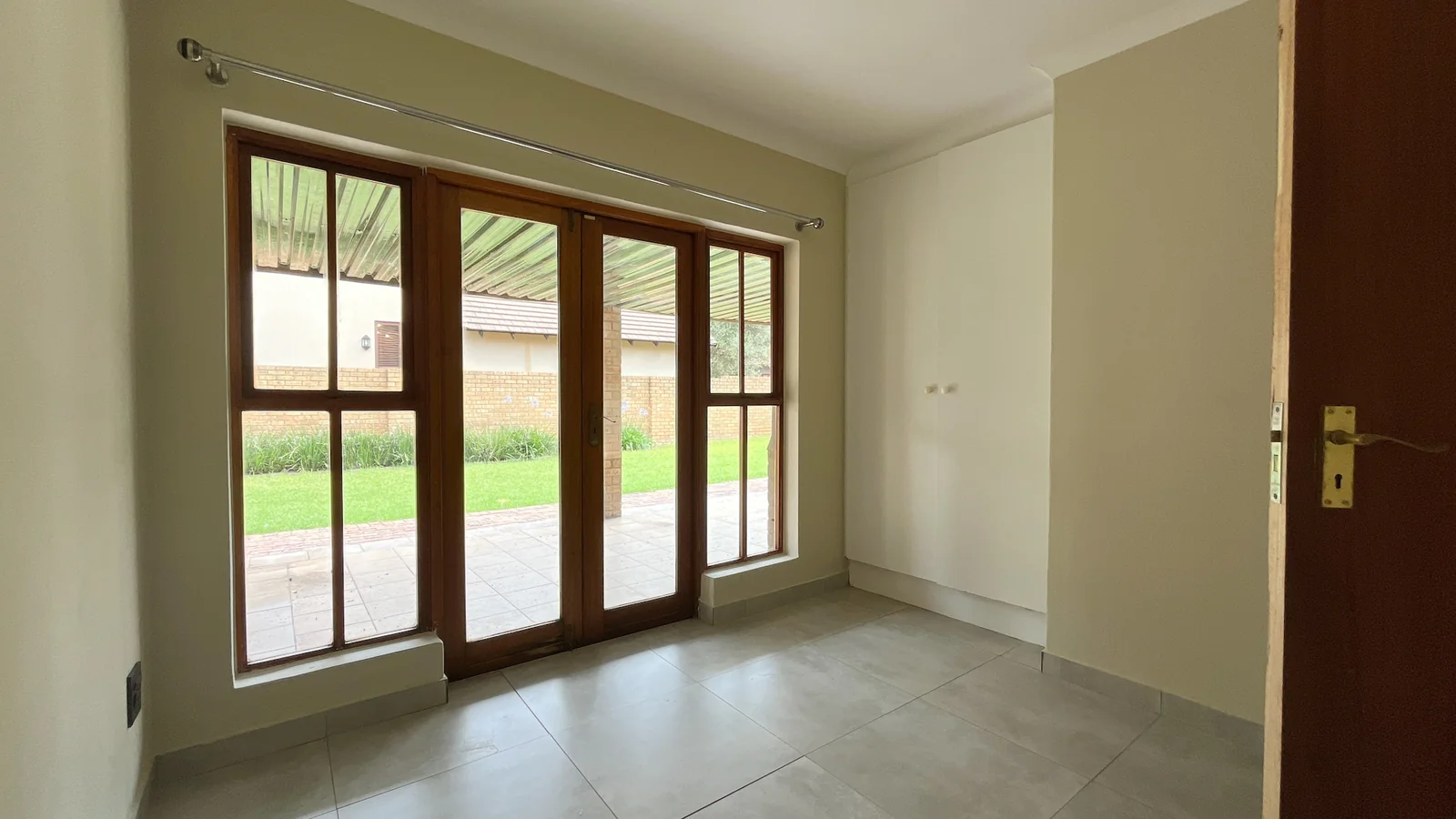 2 Bedroom House to Rent in Willowbrook