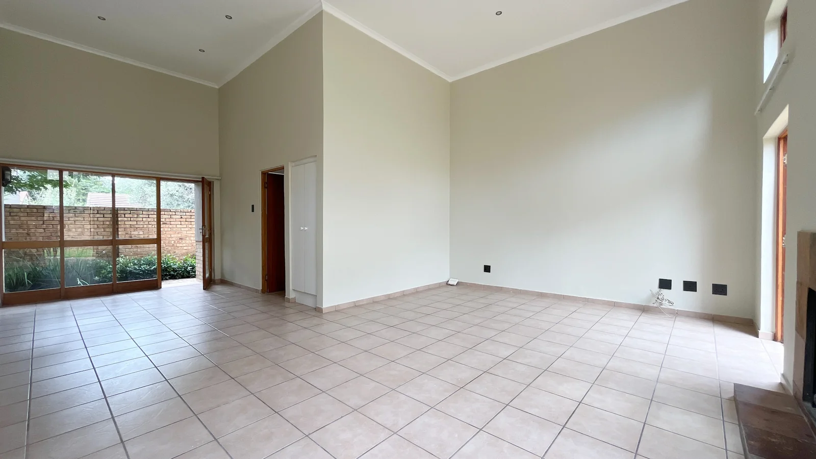 2 Bedroom House to Rent in Willowbrook