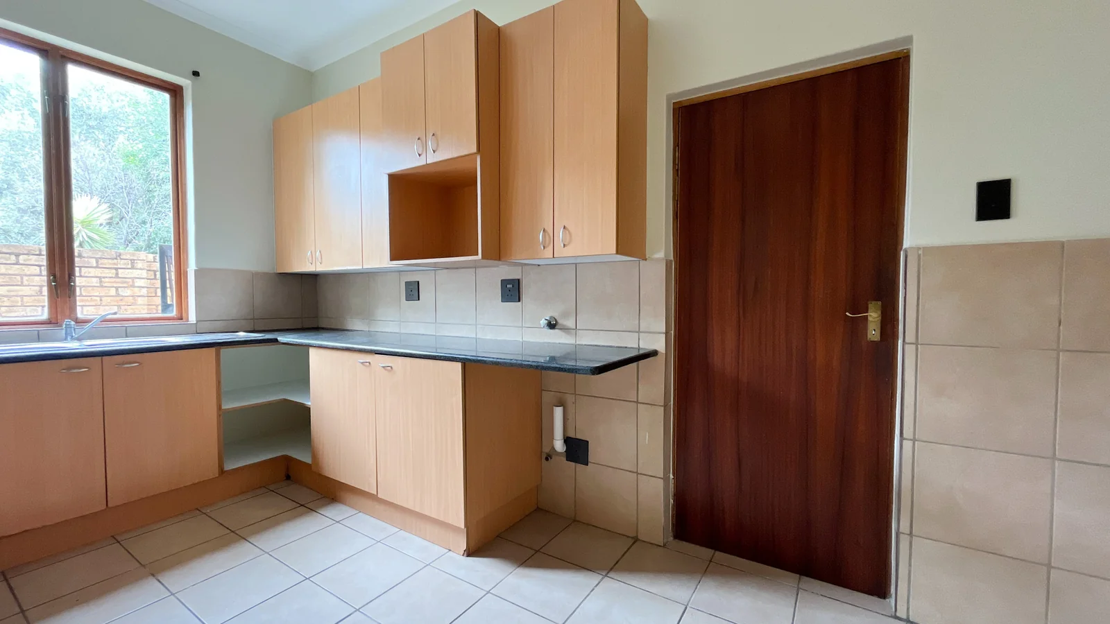 2 Bedroom House to Rent in Willowbrook