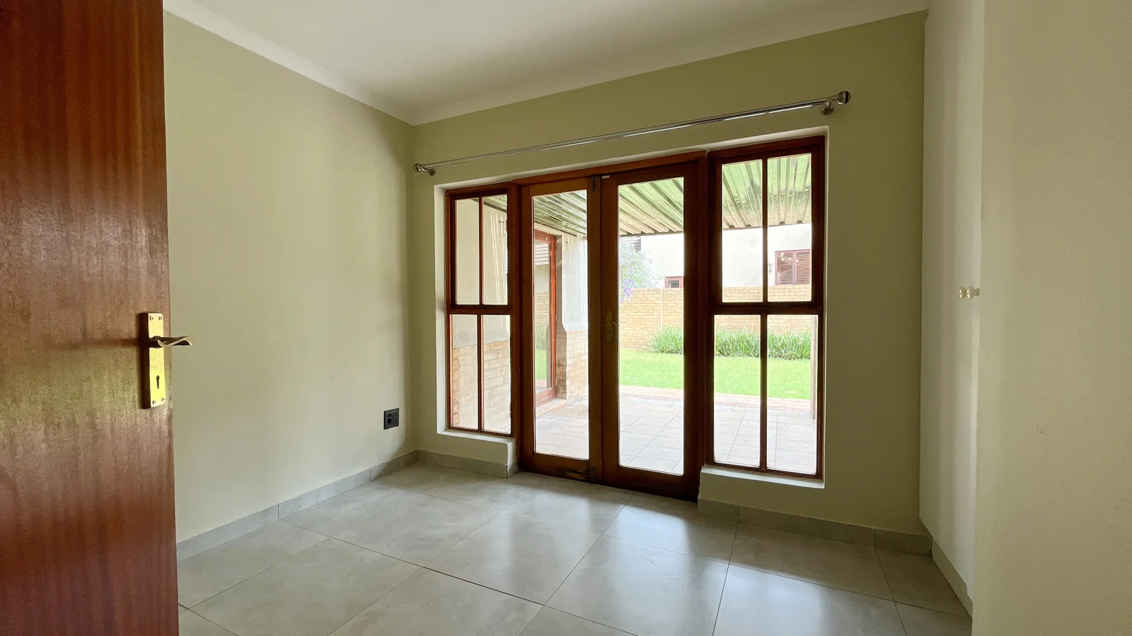 2 Bedroom House to Rent in Willowbrook