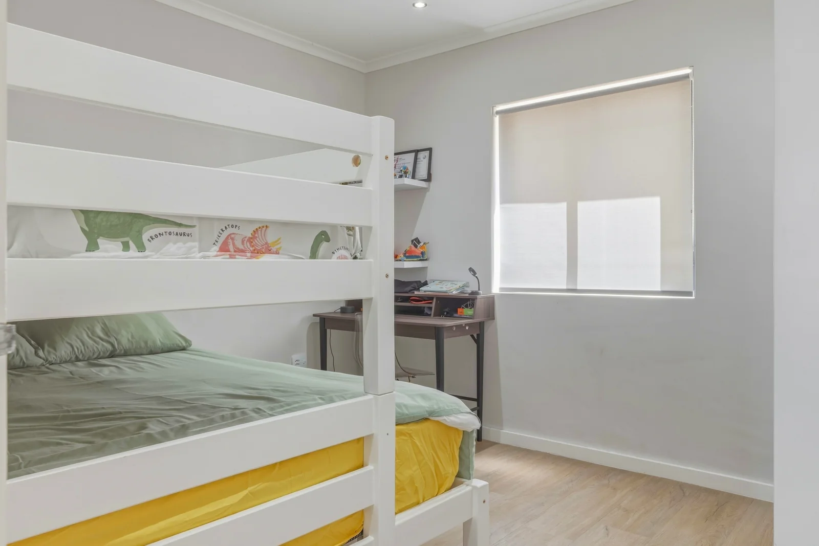 Modern 3 bedroom home, with sensational views, in elevated boutique security estate.