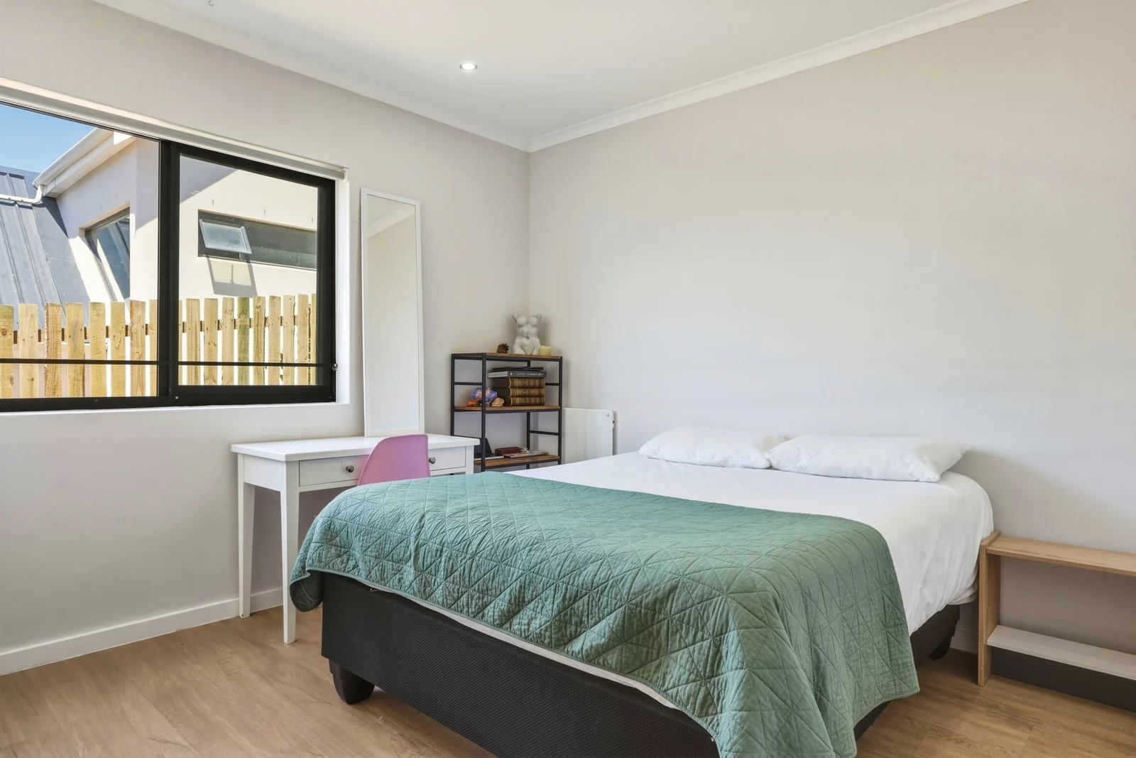 Modern 3 bedroom home, with sensational views, in elevated boutique security estate.