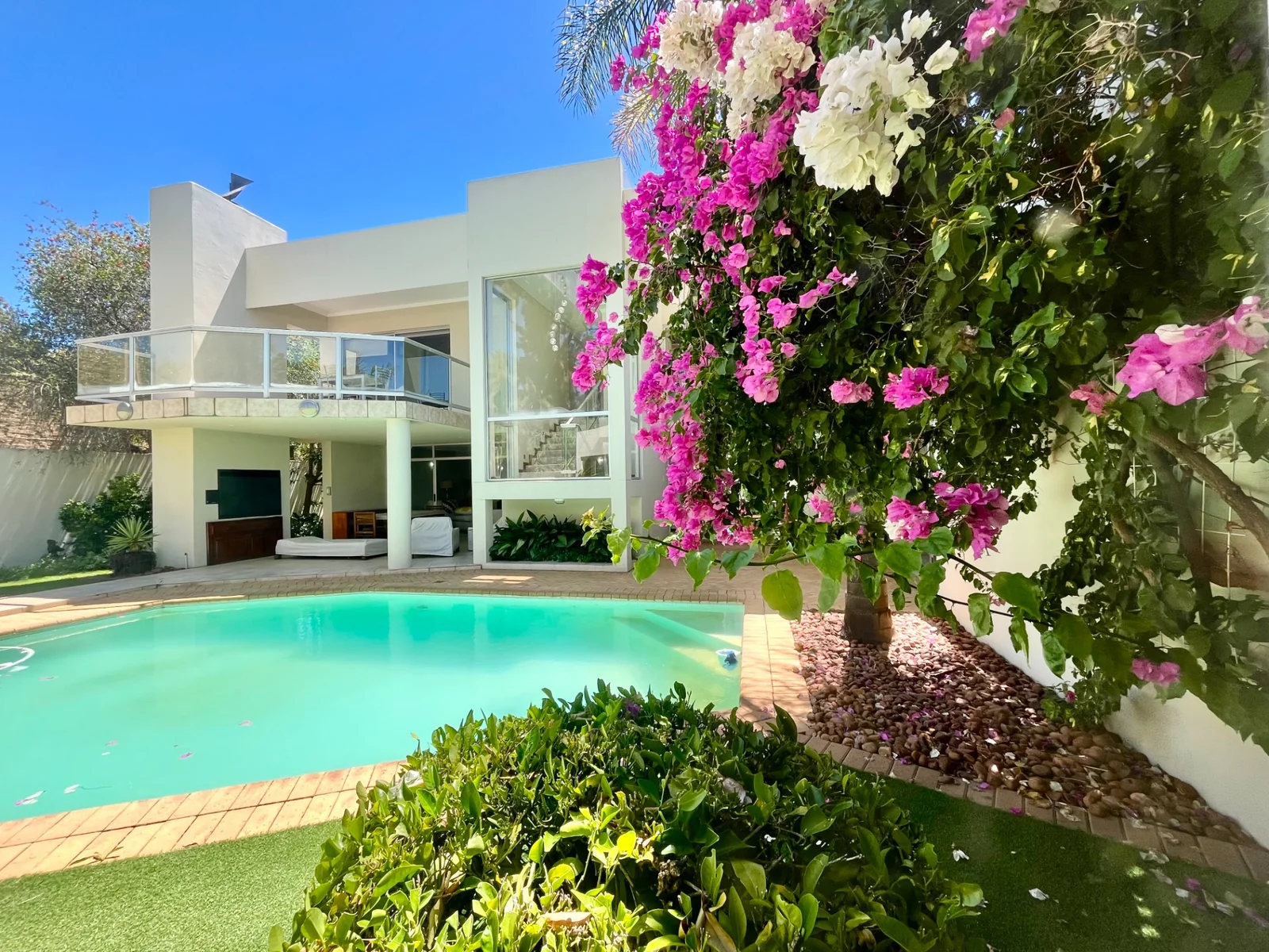 Just Listed <br/><br/>Architectural Dream where top location, luxury and style meet.