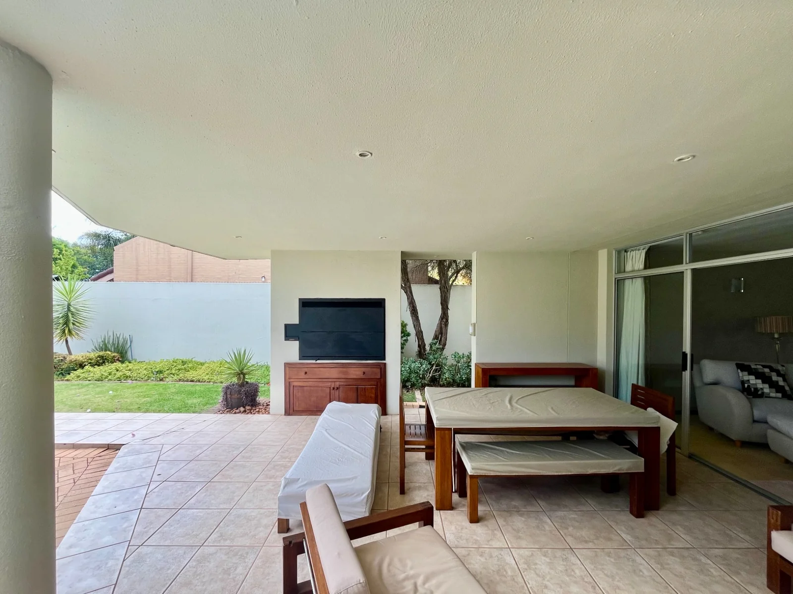 Just Listed <br/><br/>Architectural Dream where top location, luxury and style meet.