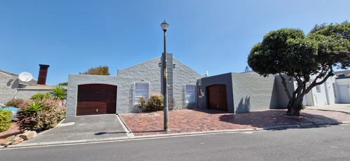 12 Anne Barnard, Edgemead, Goodwood