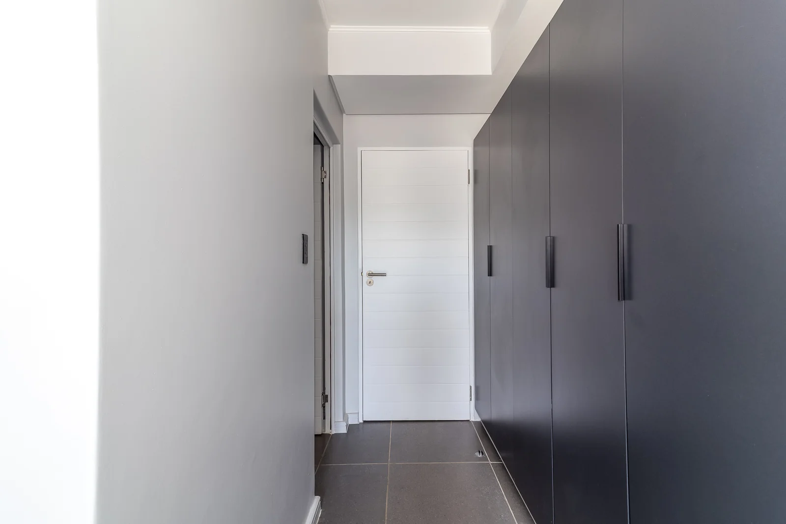 Vacant 3 bedroom apartment for sale in Newinbosch Estate