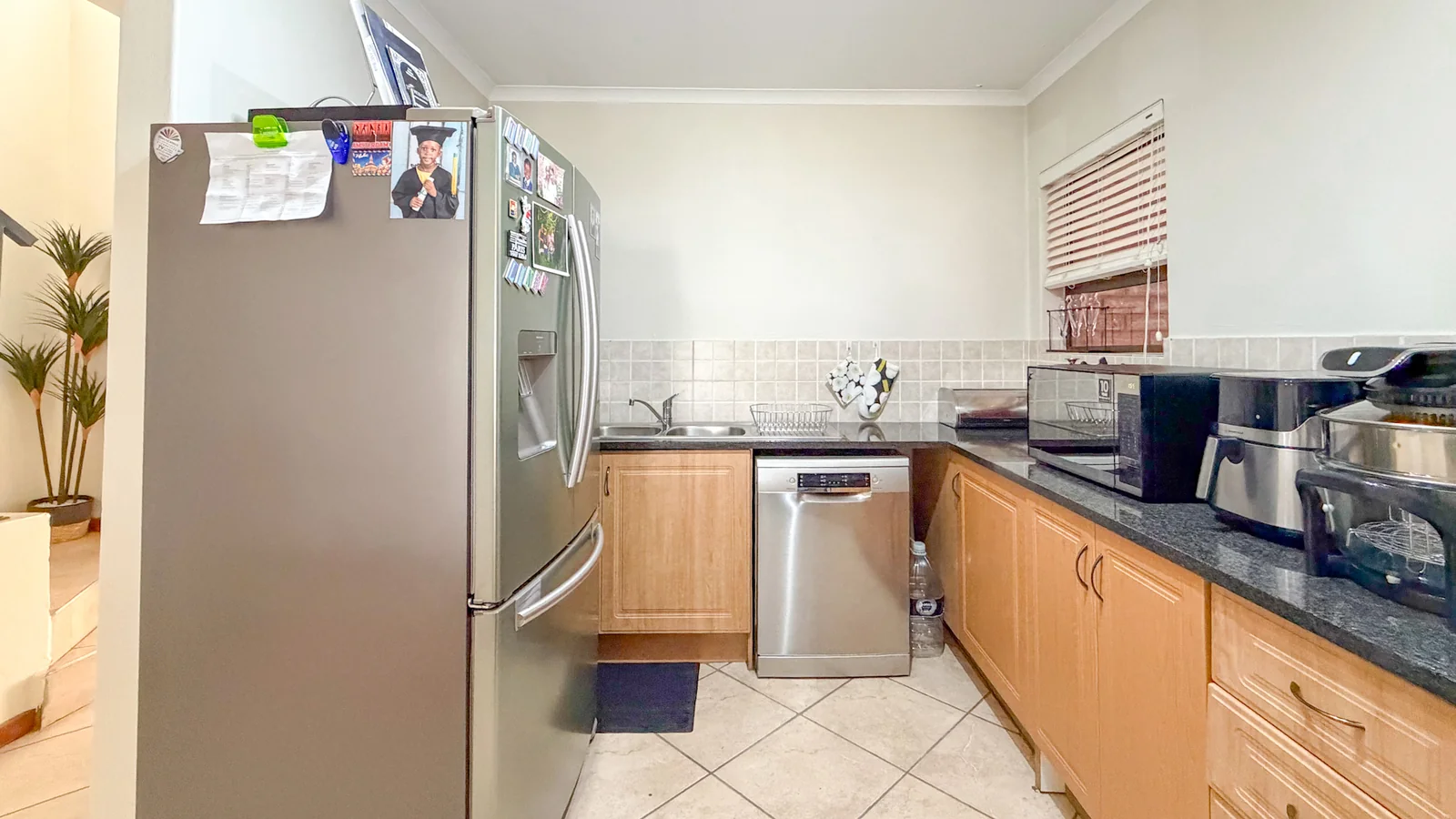 Stylish 3-Bed Duplex with Double Garage + Louvered Patio