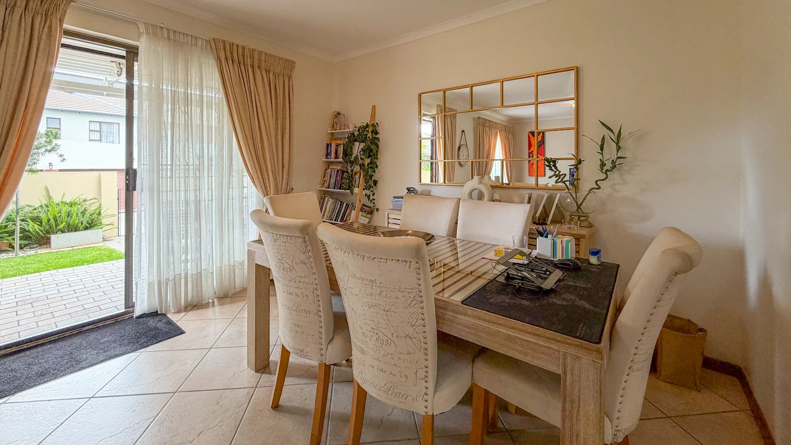 Stylish 3-Bed Duplex with Double Garage + Louvered Patio