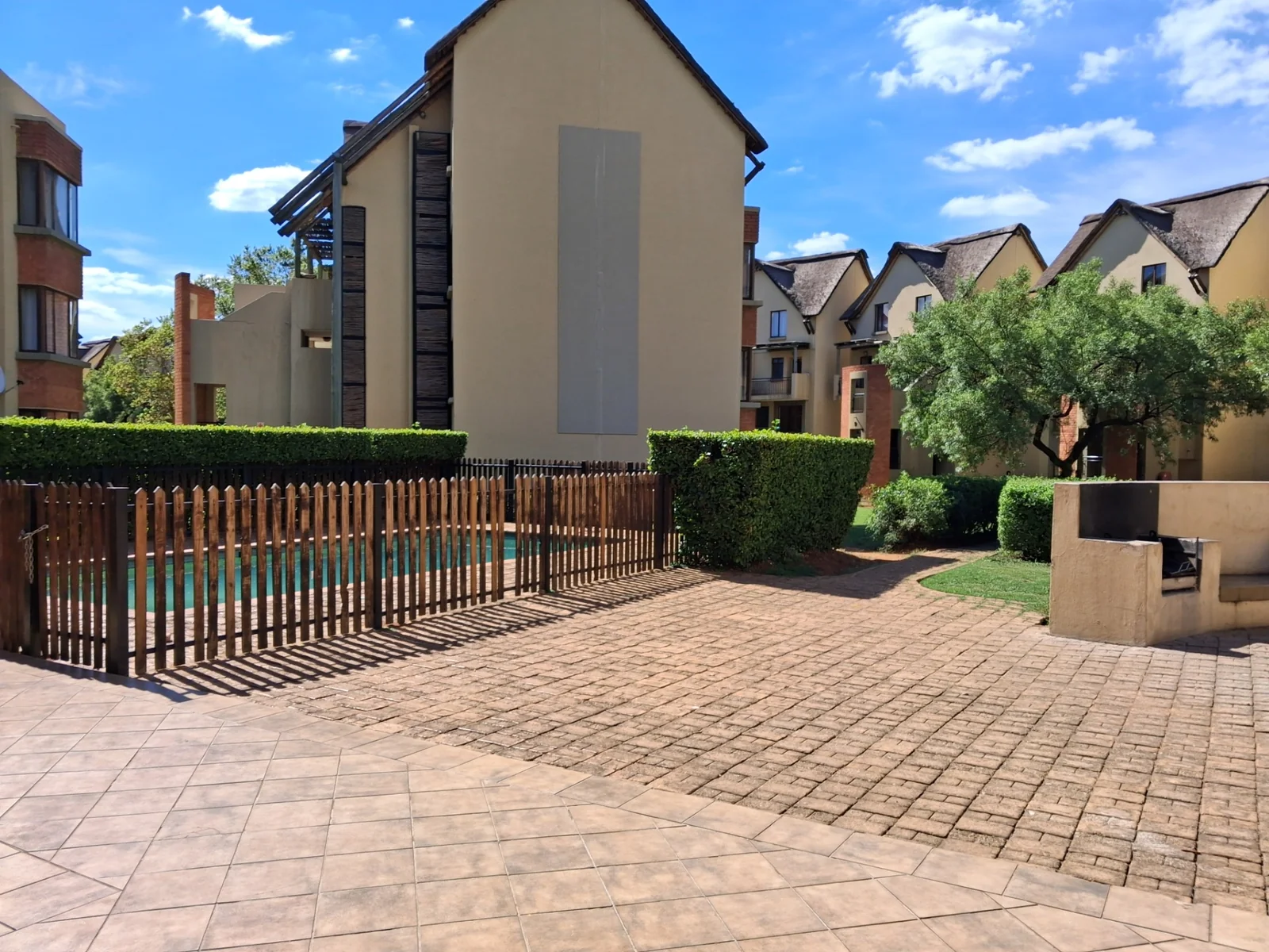 BEAUTIFUL PENTHOUSE 4 SALE IN MONTANA!!!!