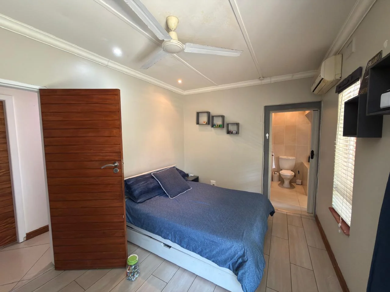 ESCAPE TO THE DREAM HOUSE