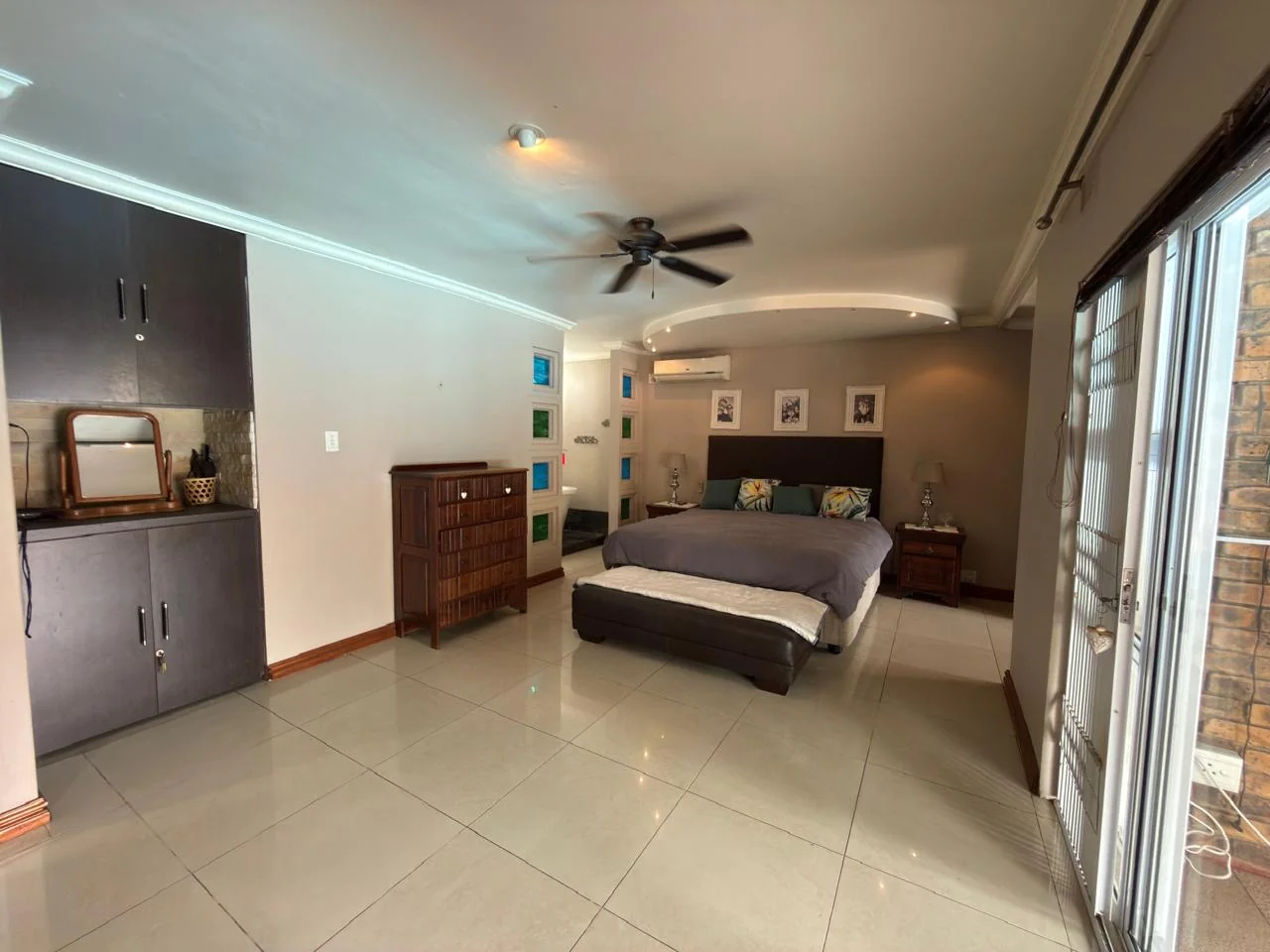 ESCAPE TO THE DREAM HOUSE