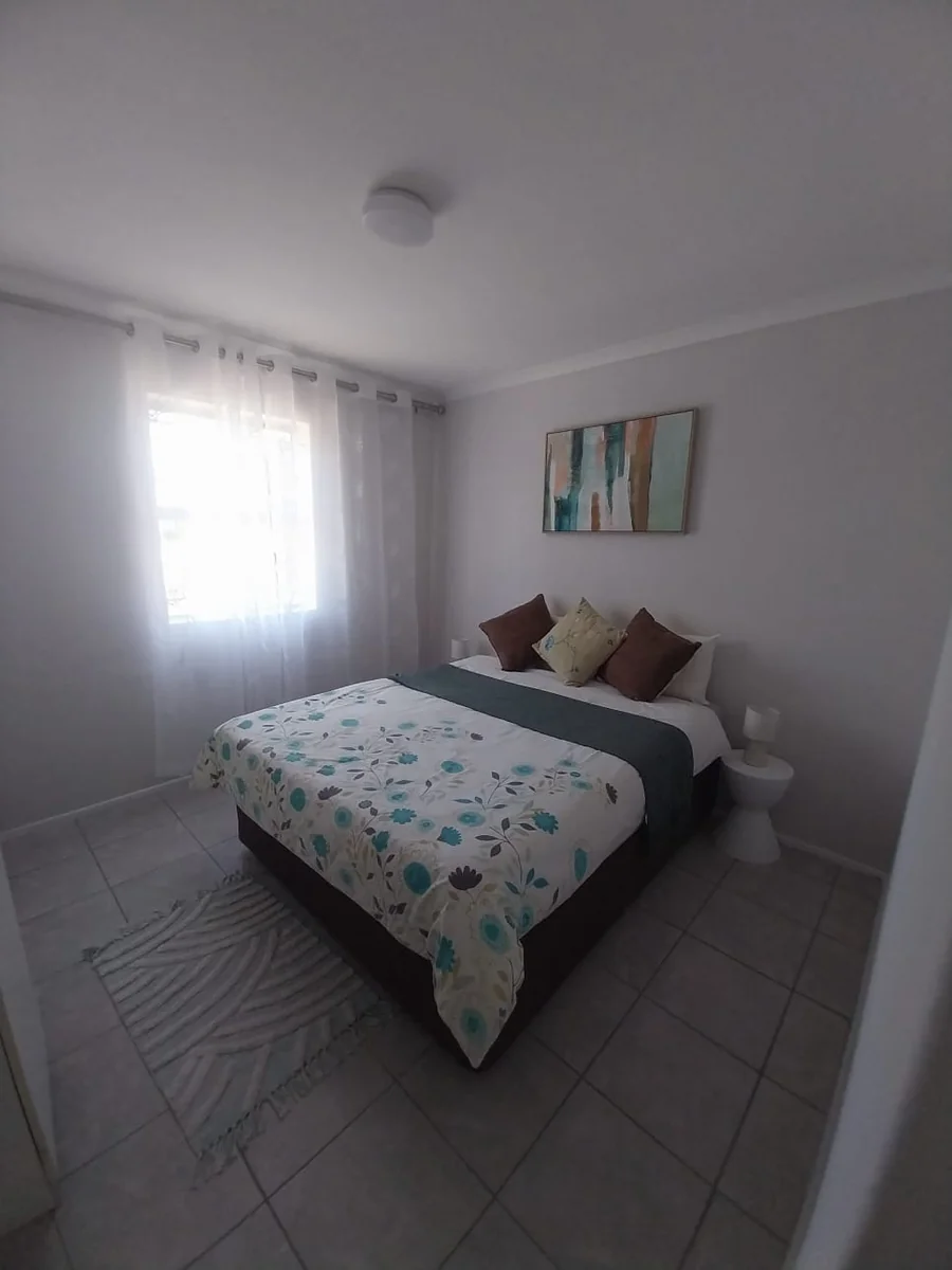 Neat and Secure 2 bed apartment for Sale in Bothasig
