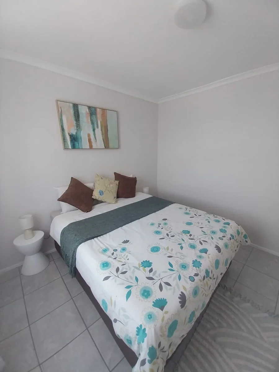 Neat and Secure 2 bed apartment for Sale in Bothasig