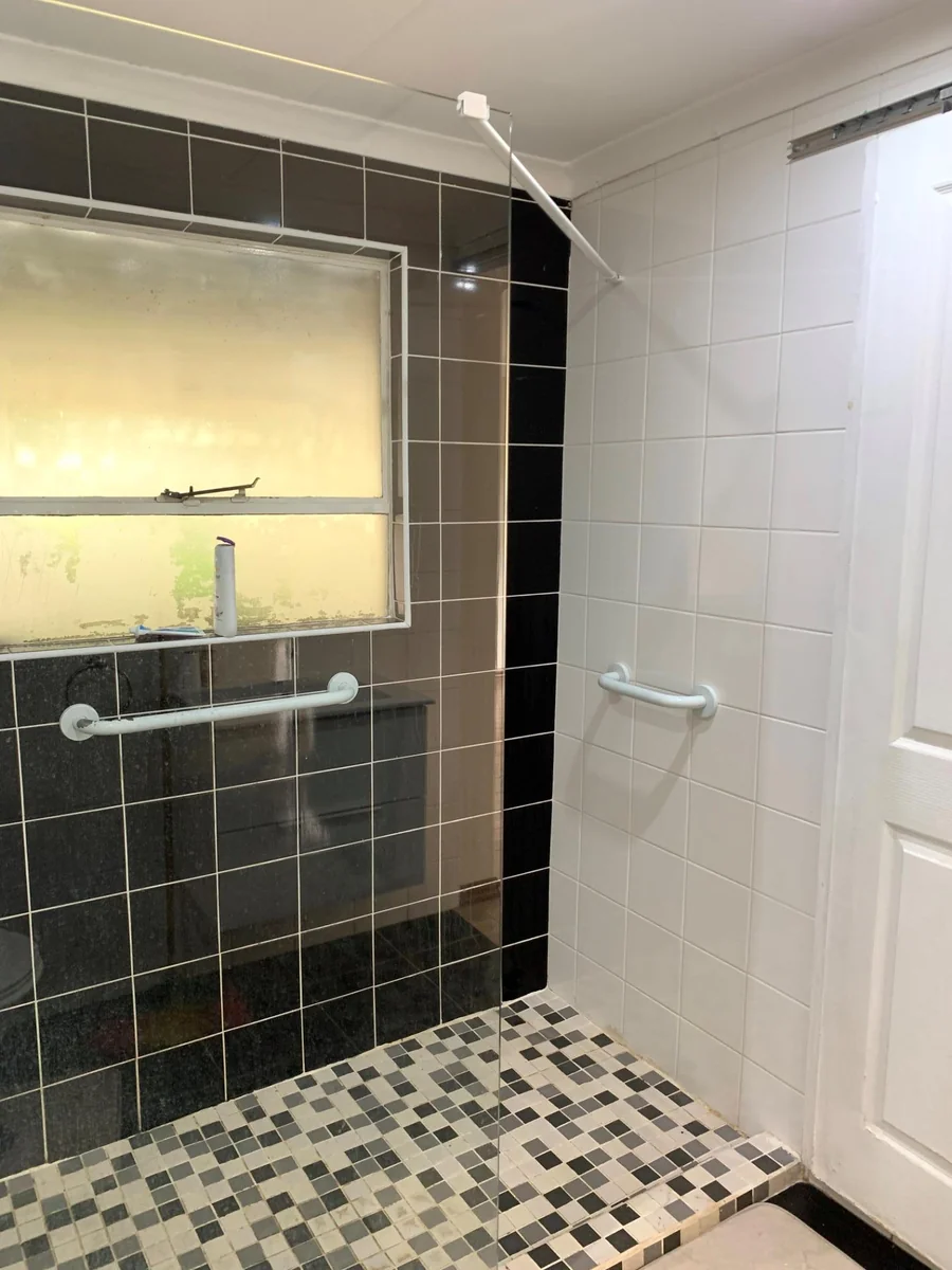 Modern & Secure Bachelor Cottage in the Heart of Noordwyk