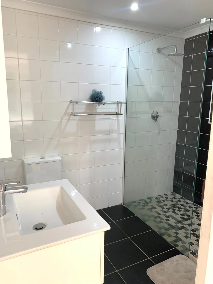 Modern & Secure Bachelor Cottage in the Heart of Noordwyk