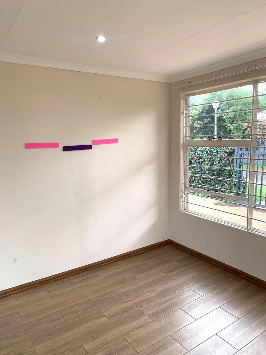 Modern & Secure Bachelor Cottage in the Heart of Noordwyk