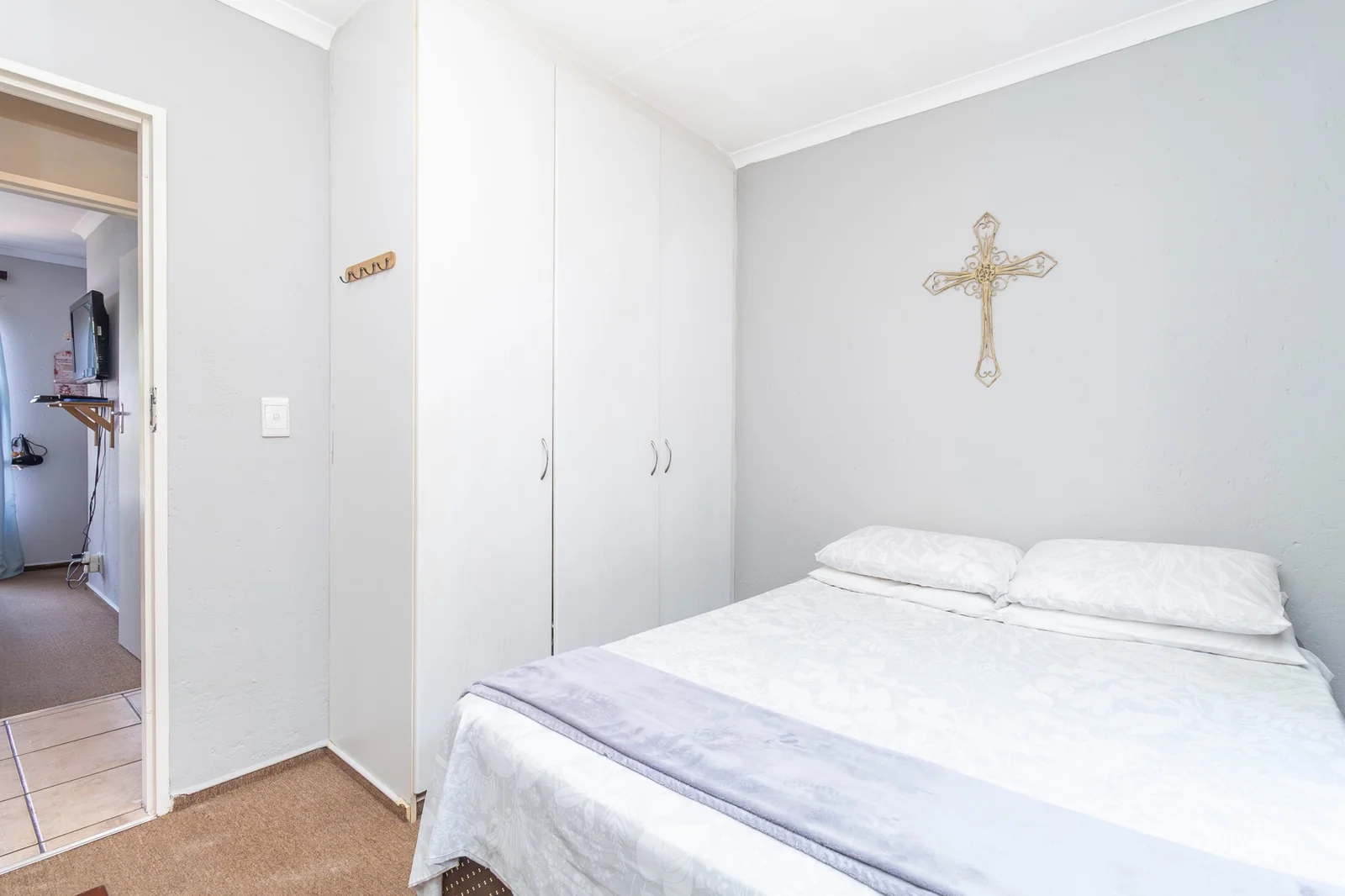 3 Bedroom Townhouse for Sale in Willowbrook