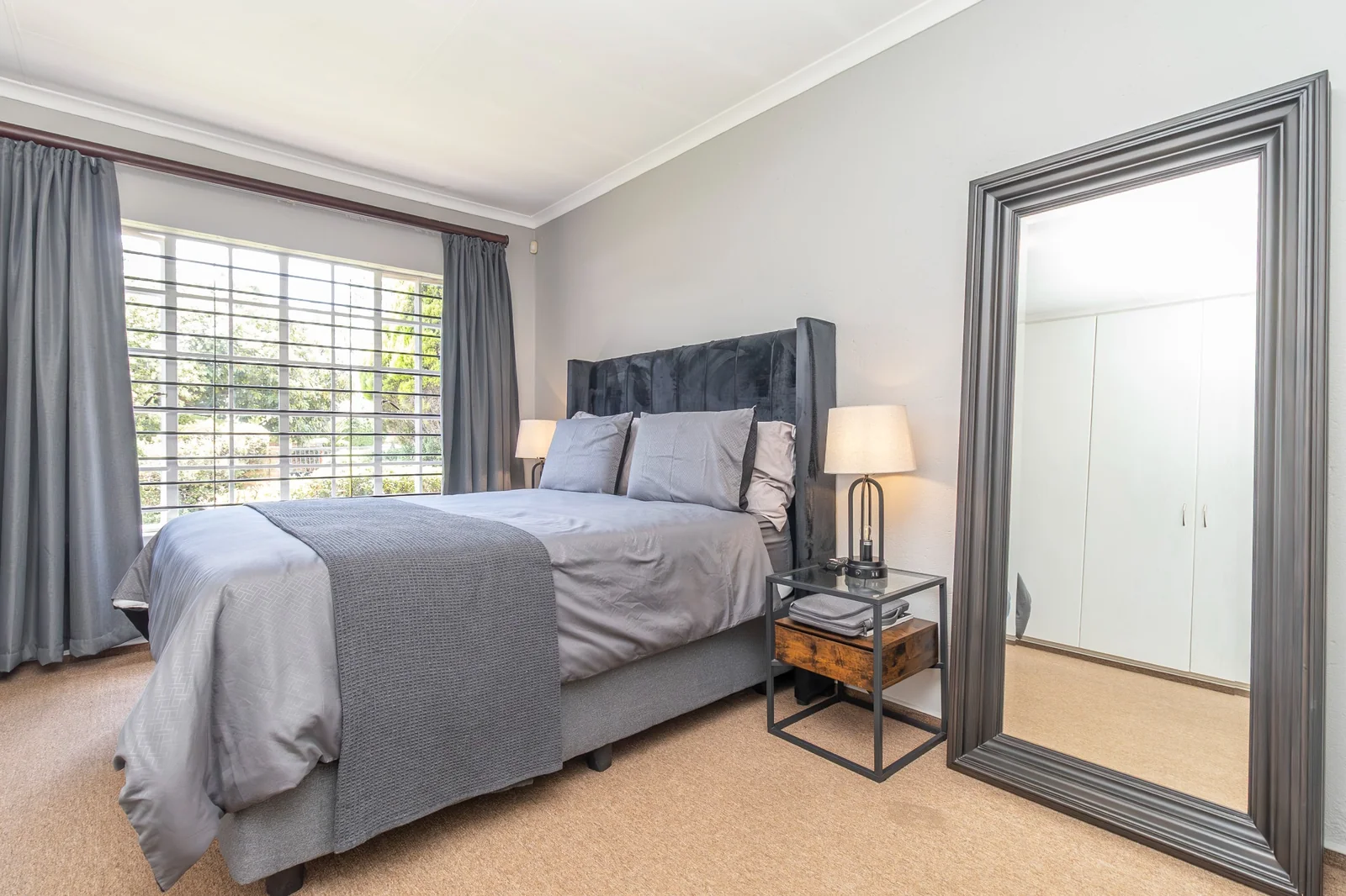 3 Bedroom Townhouse for Sale in Willowbrook