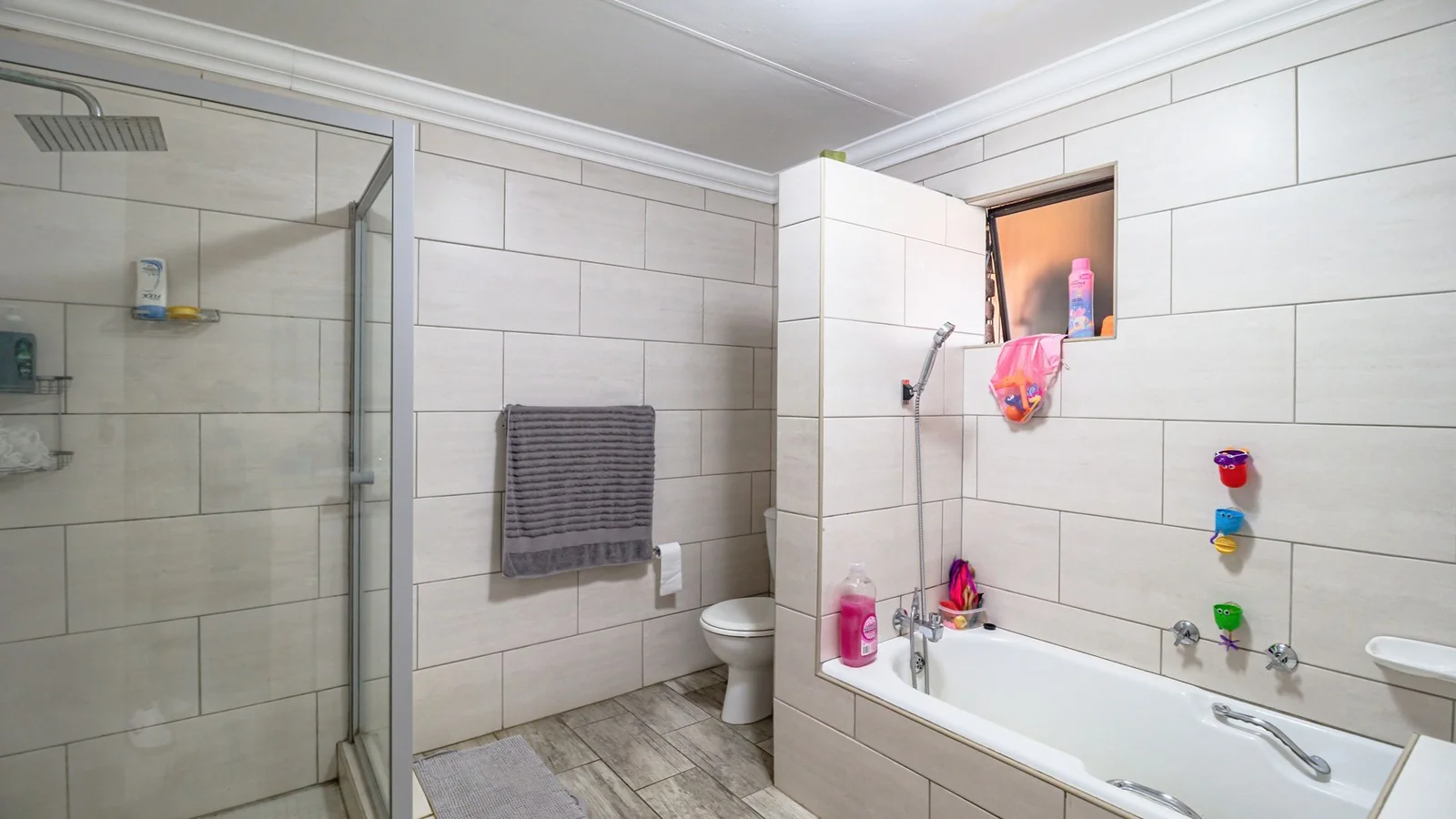 Expansive Family Home with Solar Power, Borehole and Exceptional Entertainment