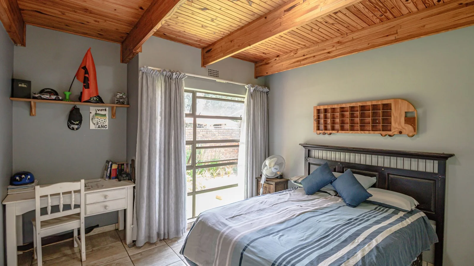 Expansive Family Home with Solar Power, Borehole and Exceptional Entertainment