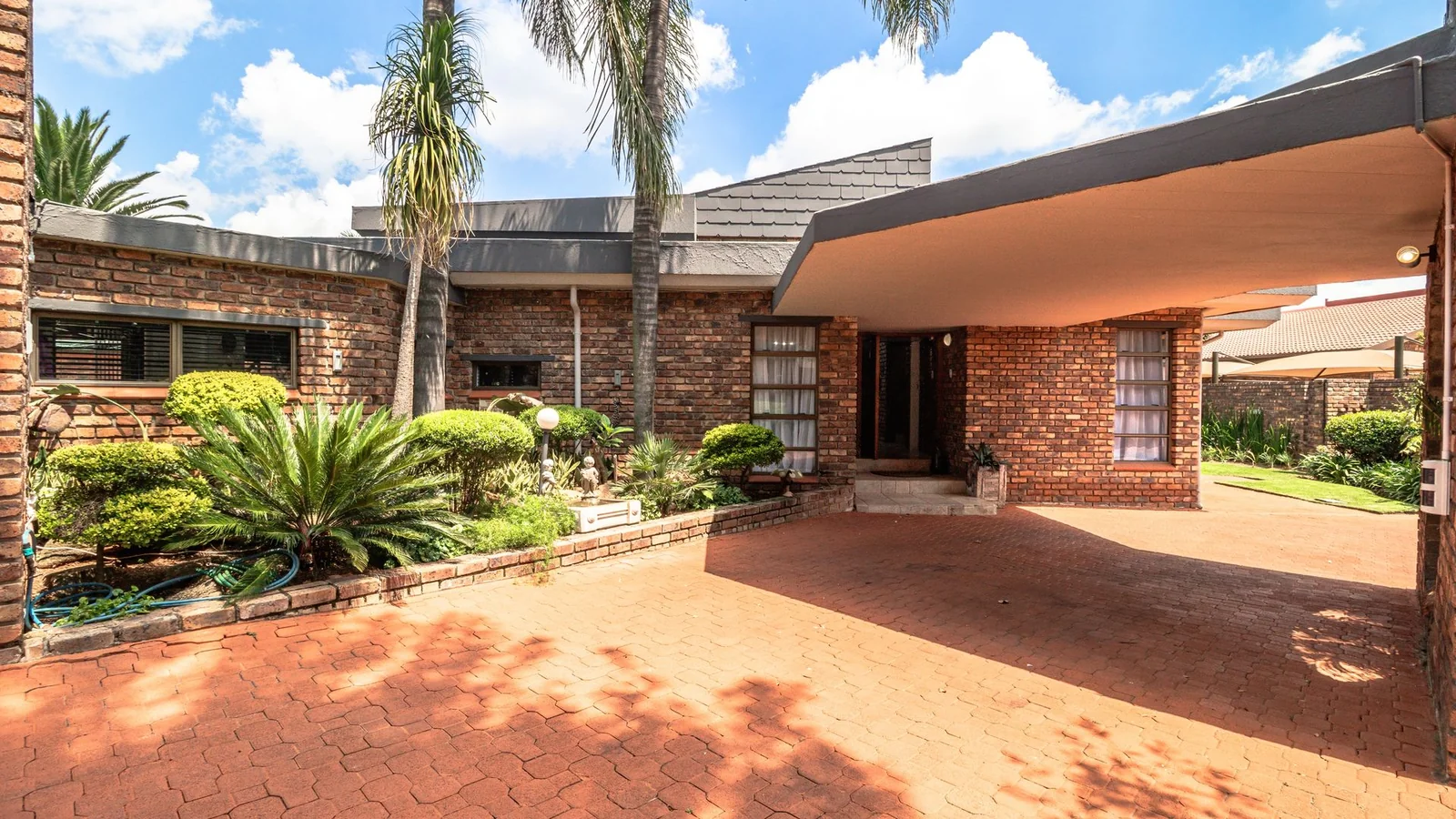 Expansive Family Home with Solar Power, Borehole and Exceptional Entertainment
