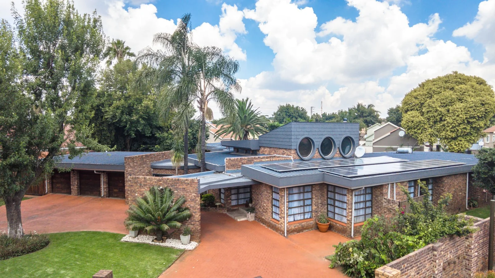 Expansive Family Home with Solar Power, Borehole and Exceptional Entertainment