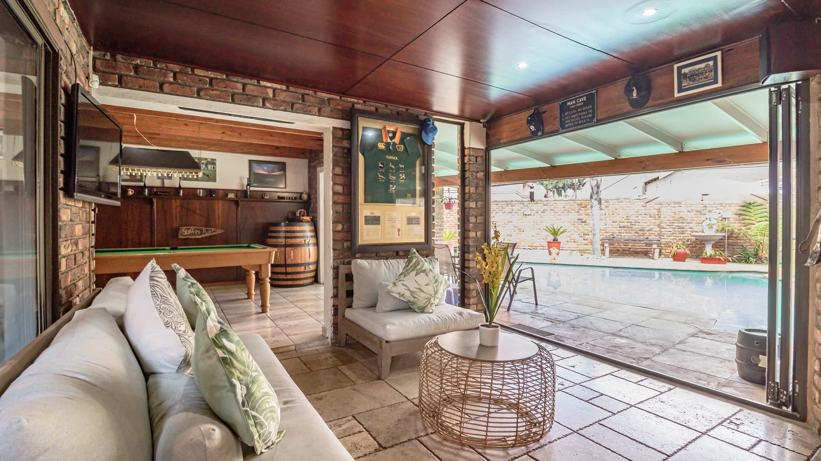 Expansive Family Home with Solar Power, Borehole and Exceptional Entertainment