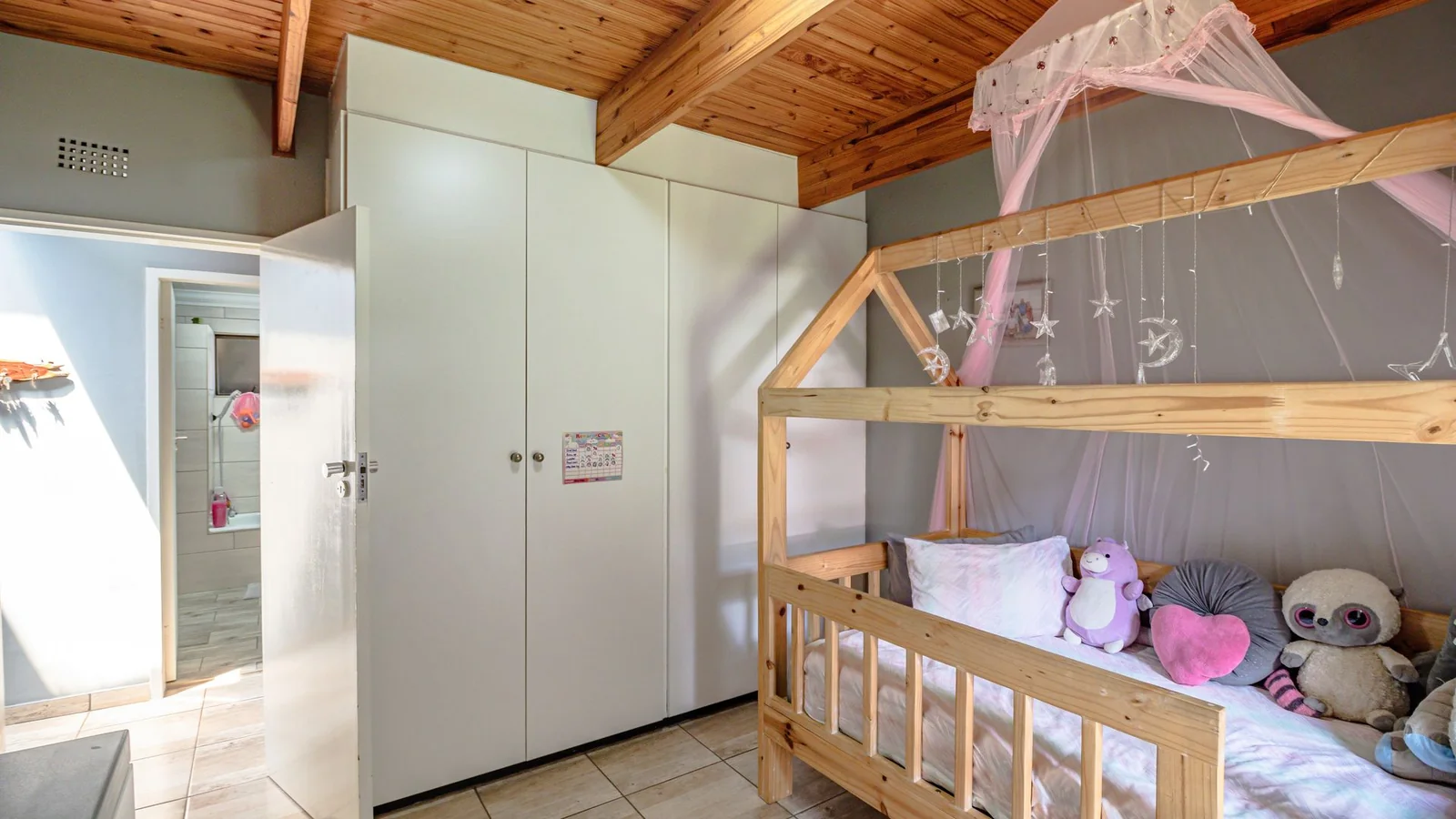 Expansive Family Home with Solar Power, Borehole and Exceptional Entertainment