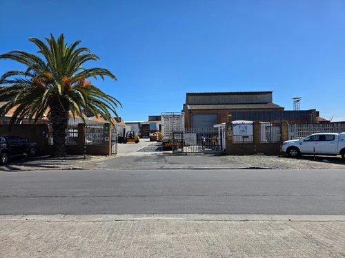 5 Marconi, Montague Gardens, Milnerton