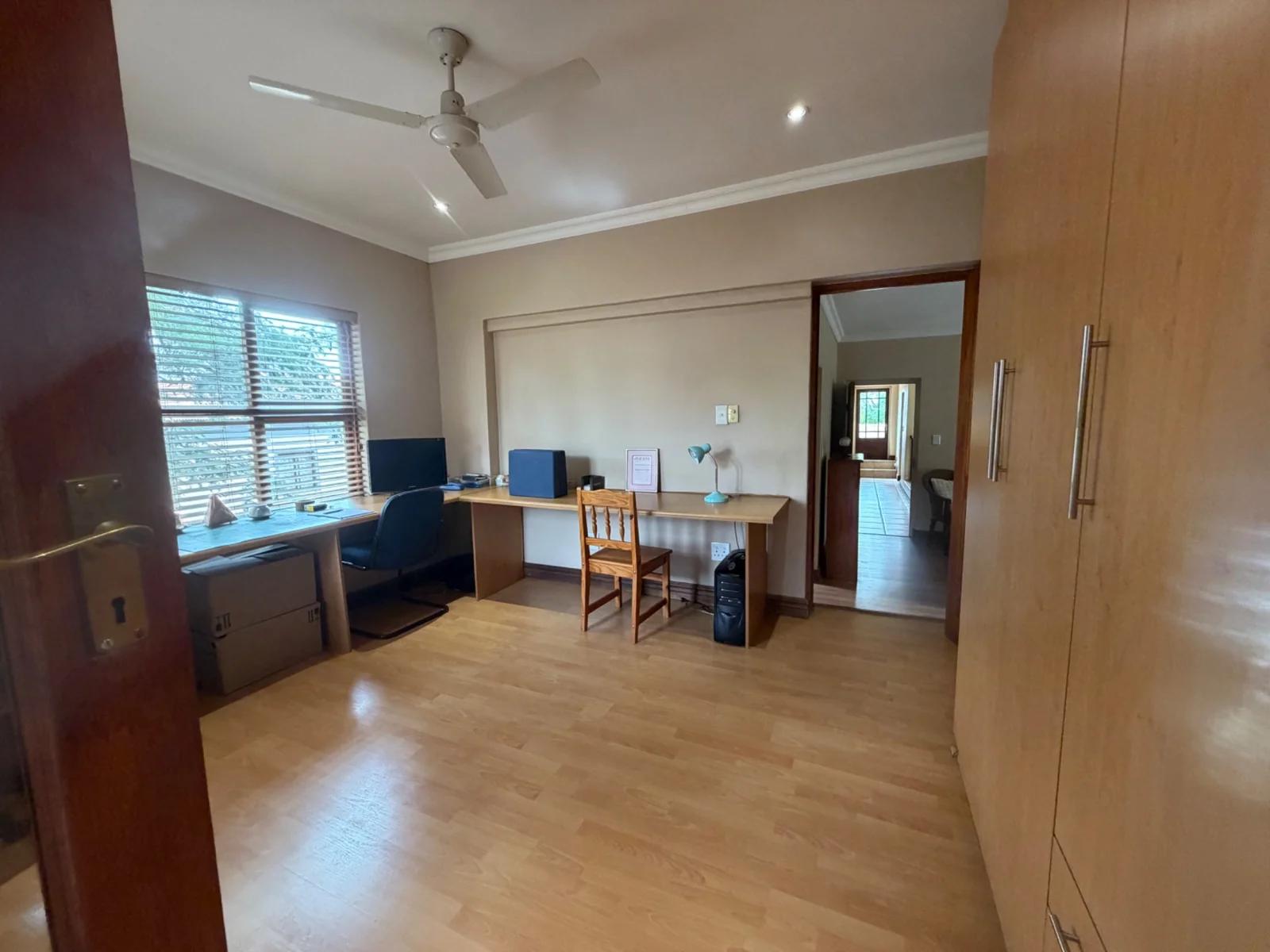 CHARM AND STYLE TEAMED WITH ELEGANCE ..... INSIDE A SECURITY ESTATE!