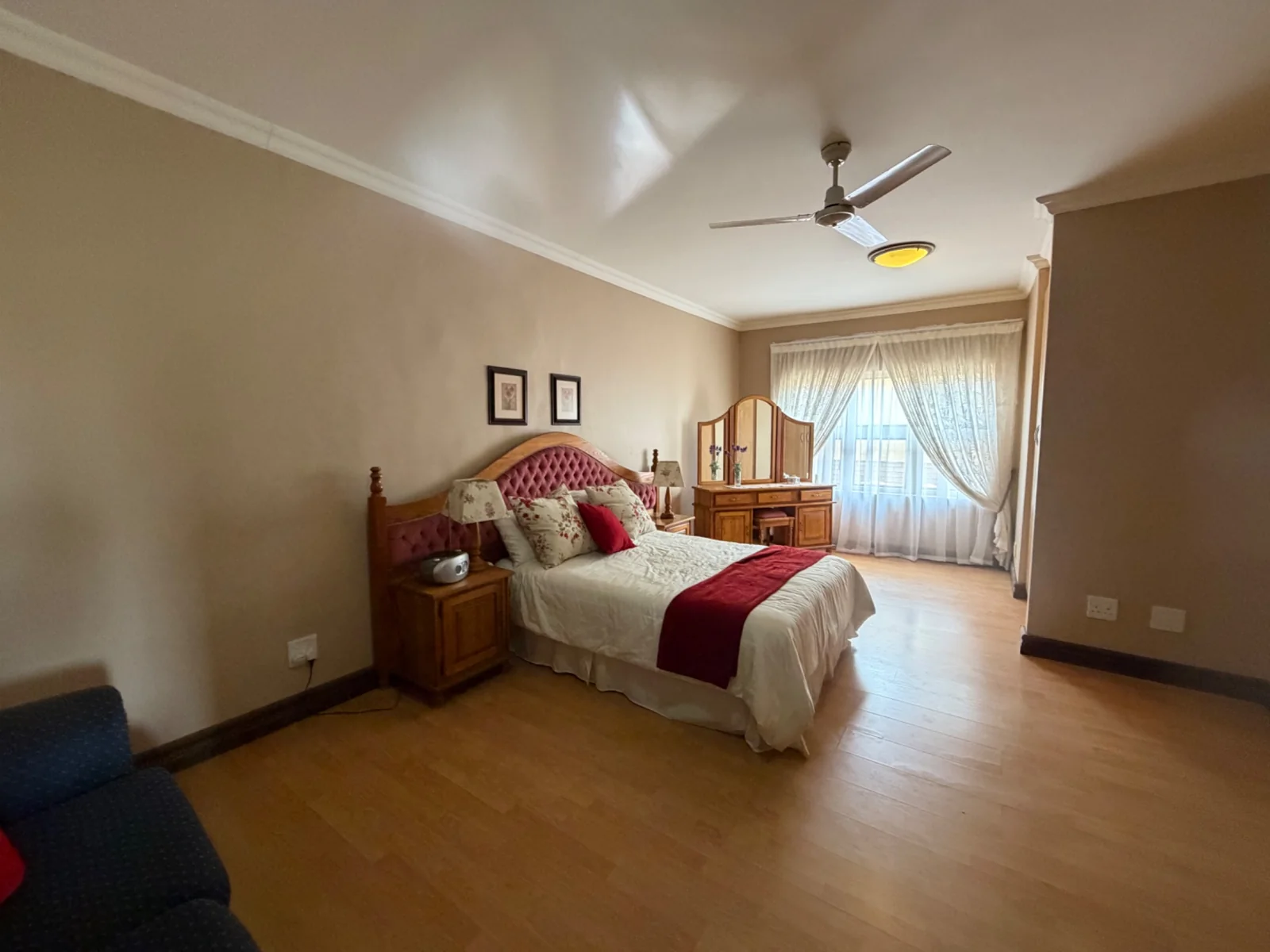 CHARM AND STYLE TEAMED WITH ELEGANCE ..... INSIDE A SECURITY ESTATE!