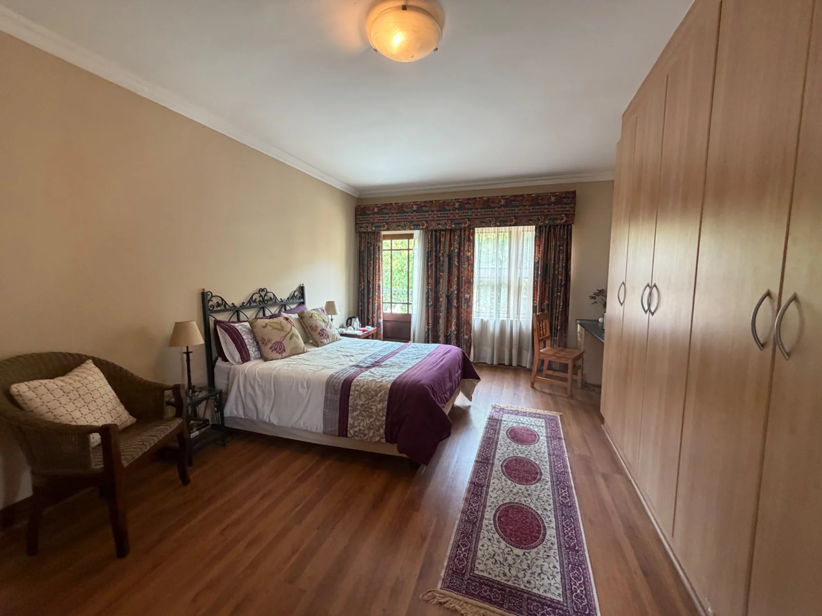 CHARM AND STYLE TEAMED WITH ELEGANCE ..... INSIDE A SECURITY ESTATE!