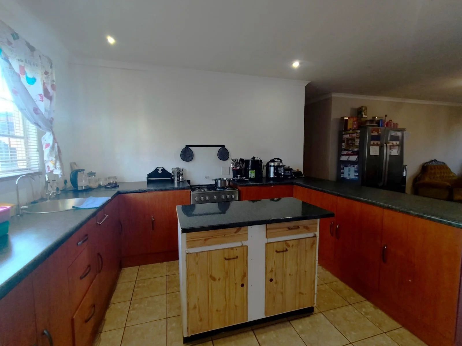 3 Bedroom House For Sale